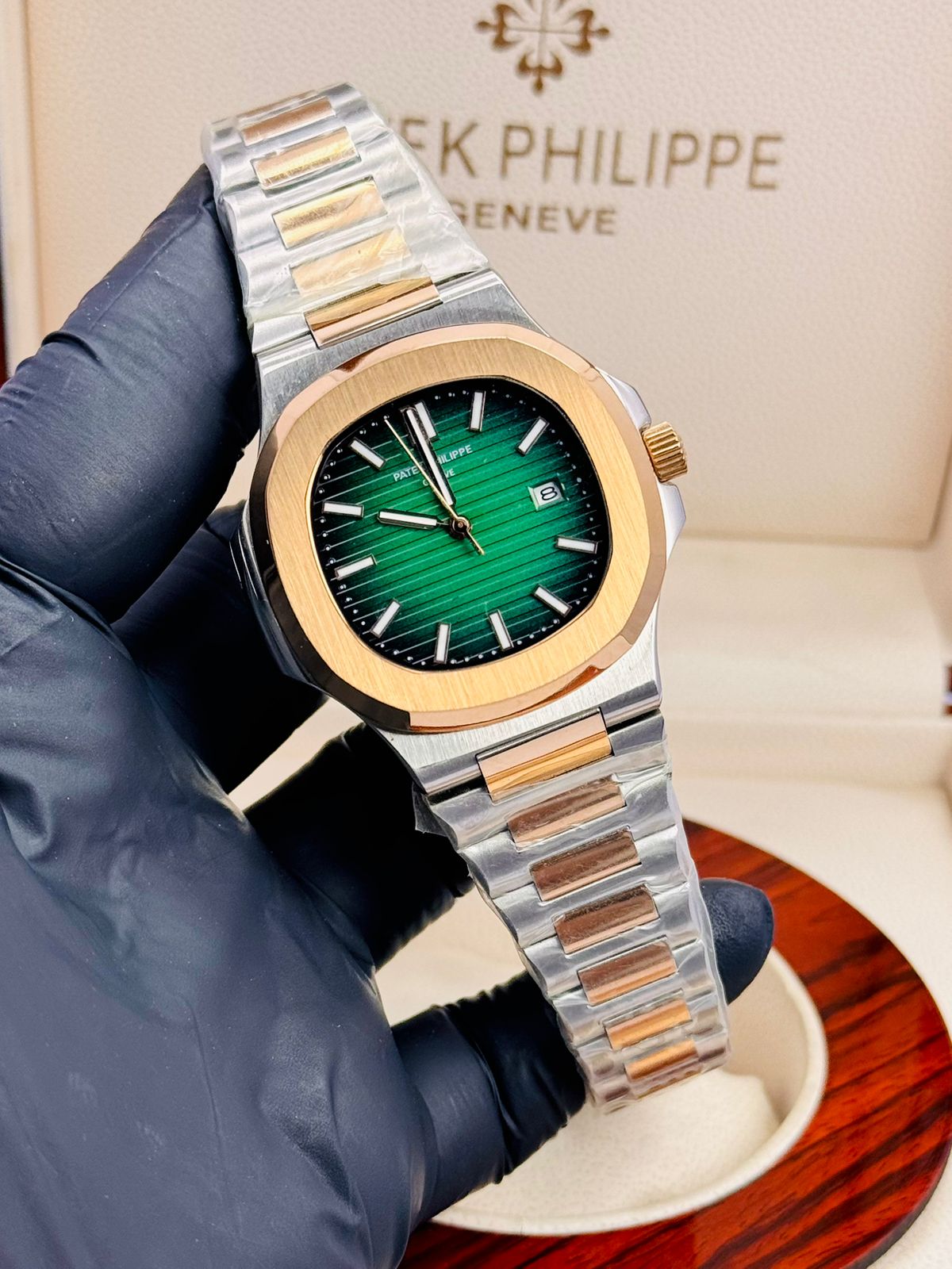 Patek Philippe Watch – GOLD RING DAIL